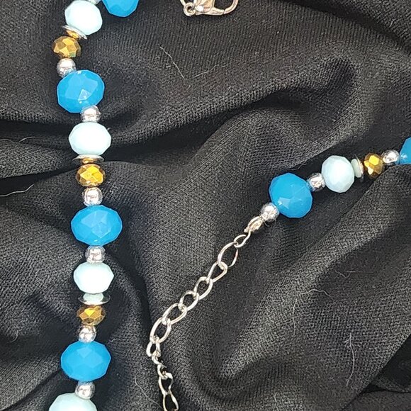 Blue and Gold Beaded Silver Tone Flower Faux Turquoise Pendant Boho 18" Necklace - Picture 15 of 16